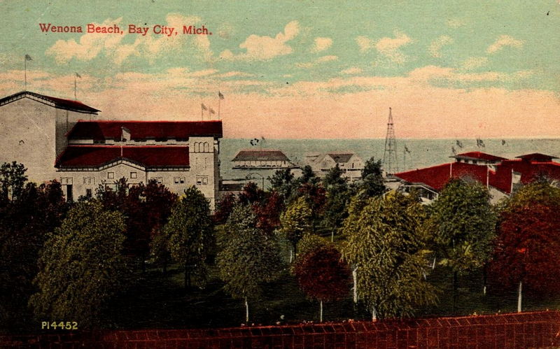 Wenona Beach Amusement Park (Wenona Beach, Wenonah Park) - Vintage Postcard (newer photo)